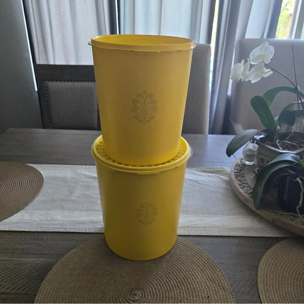 Vintage Tupperware yellow sunburst  canister set of 3.
